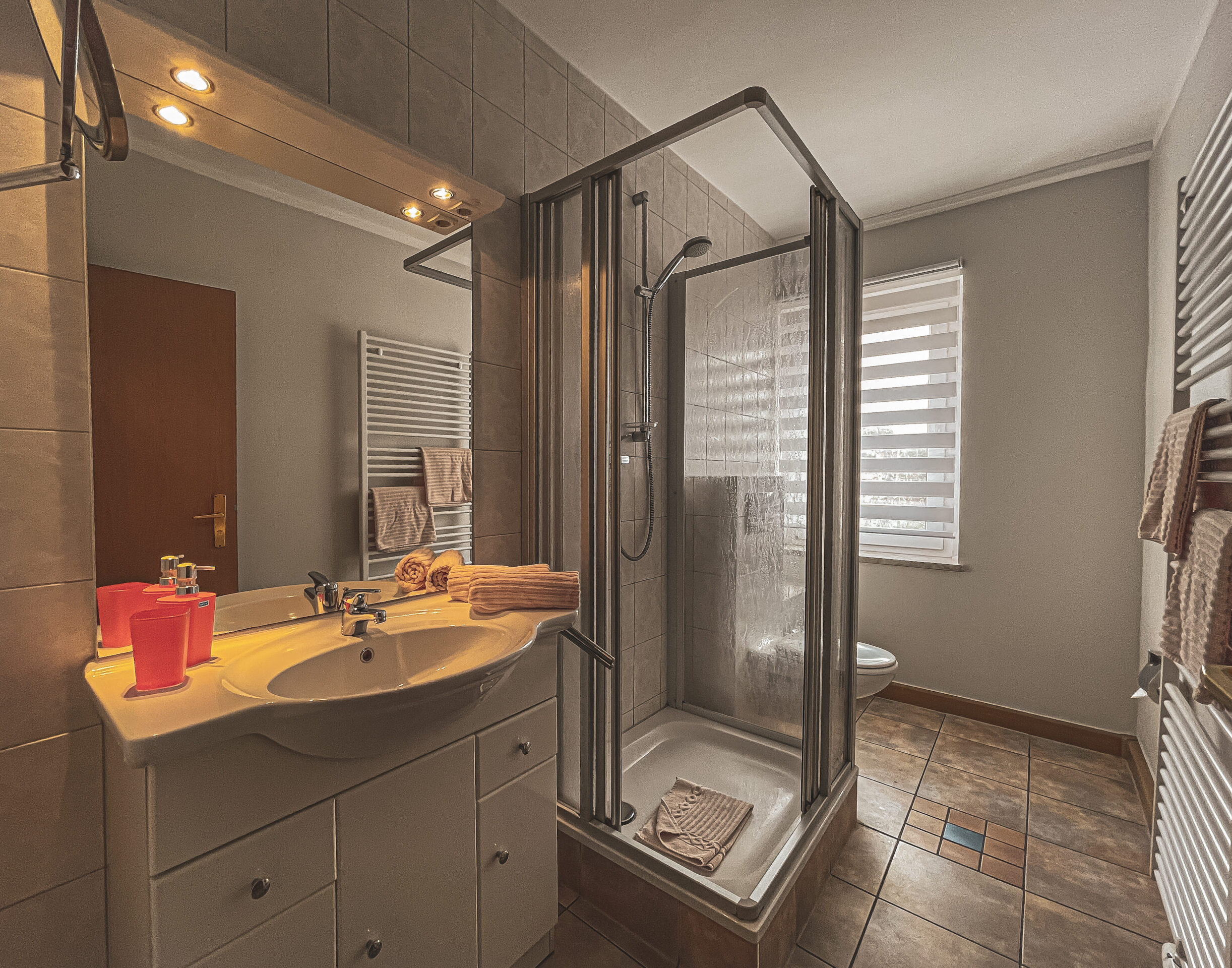 Rüsselpub Sangerhausen Familienzimmer Bad